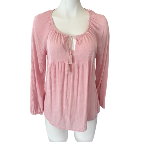 Old Navy pink top, peasant style, boho, ties, size small - Picture 5 of 9